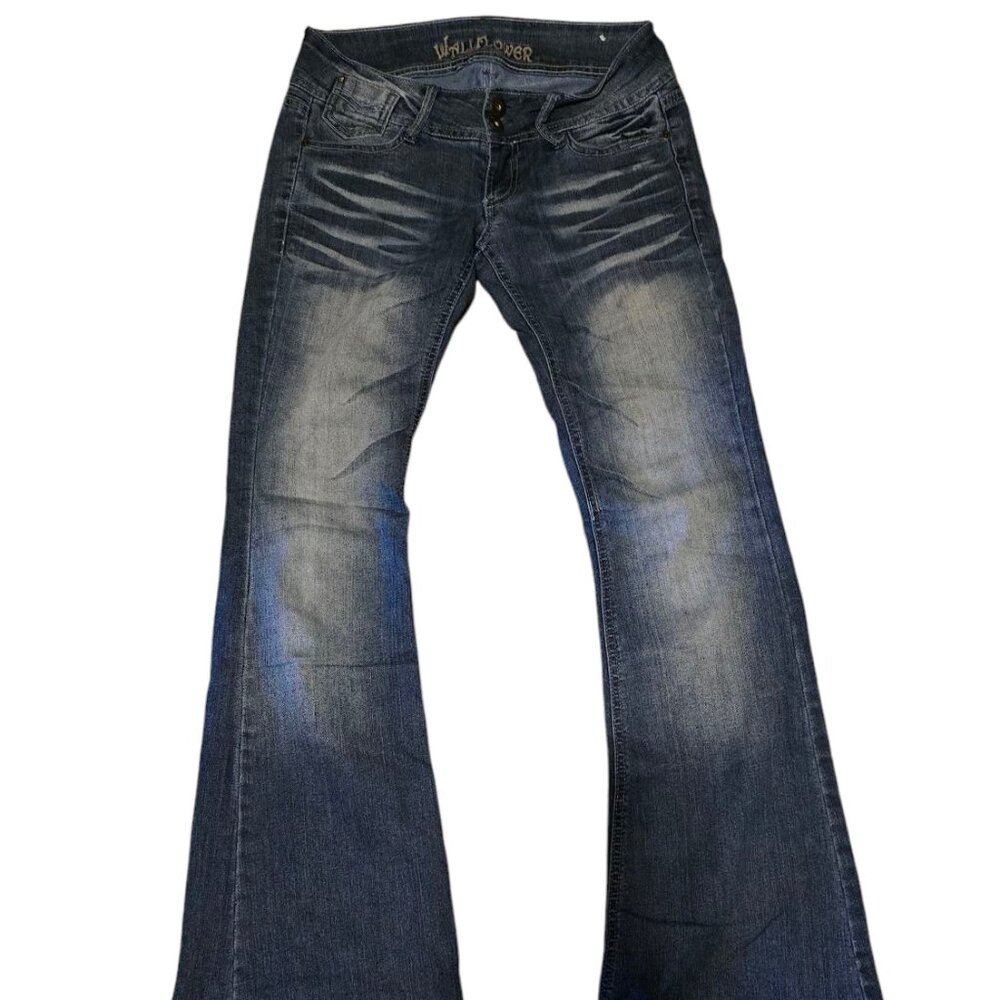 Size 3 Wallflower Jeans low rise